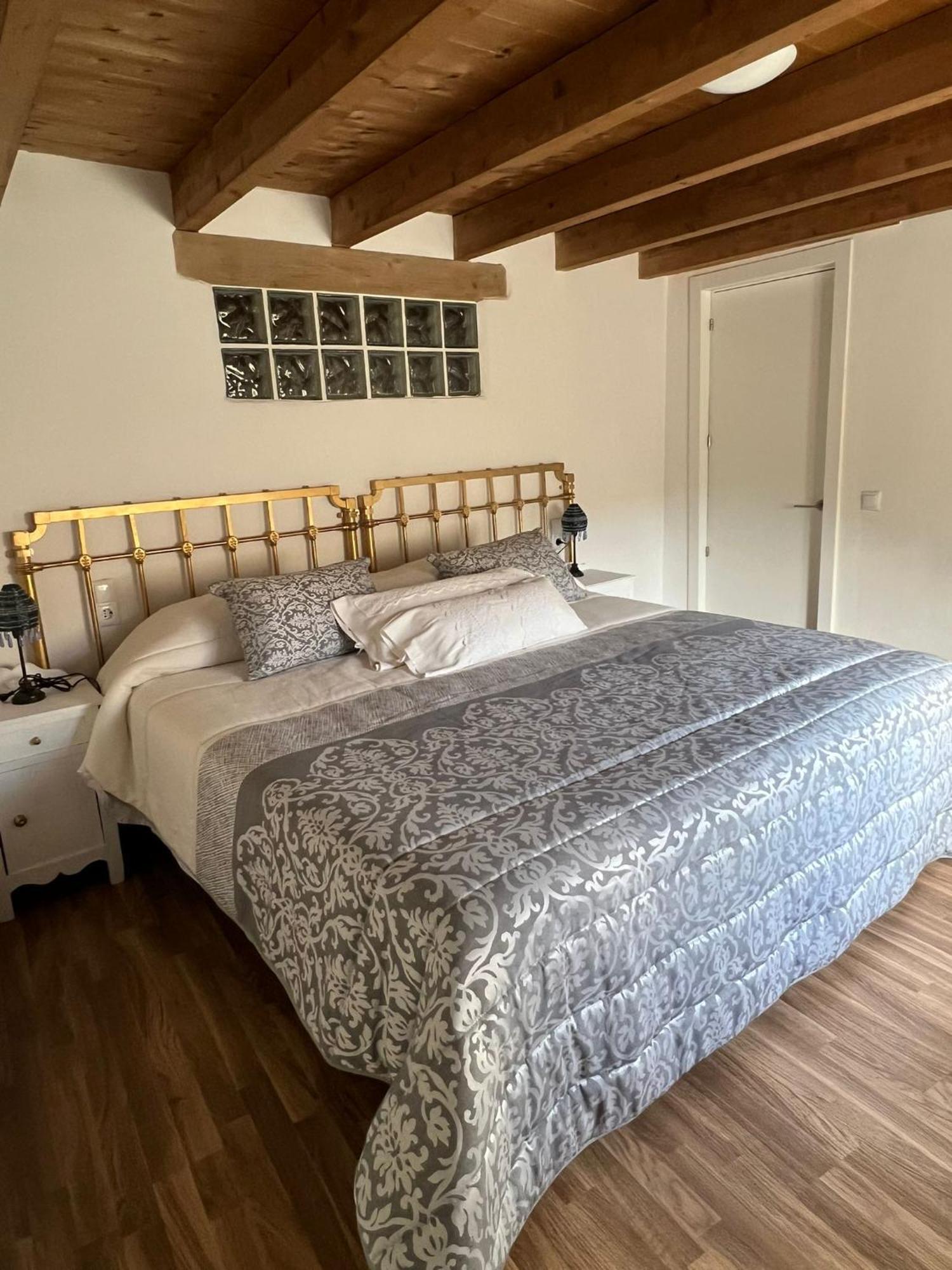 Apartament La Golondrina Candeleda Zewnętrze zdjęcie